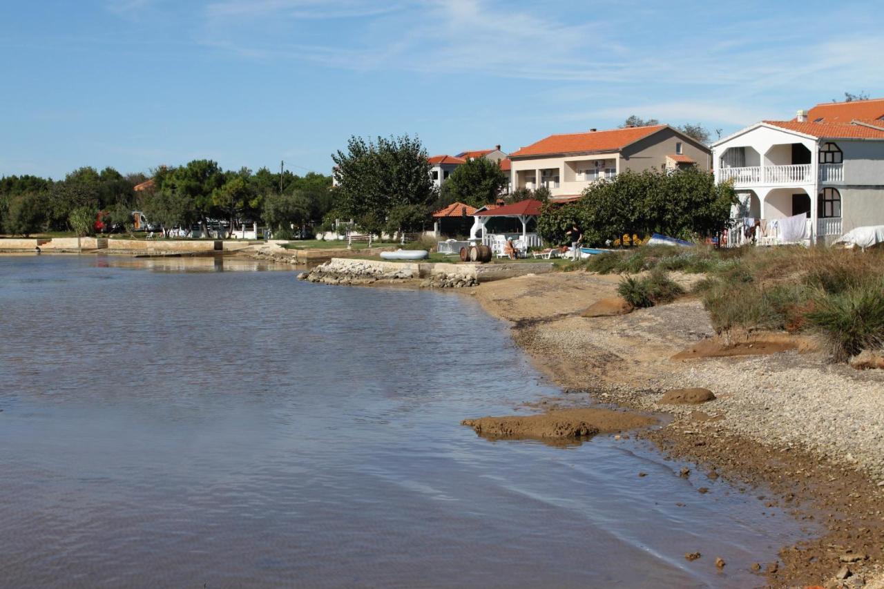 Apartments For Families With Children Privlaka, Zadar - 5747 Ngoại thất bức ảnh