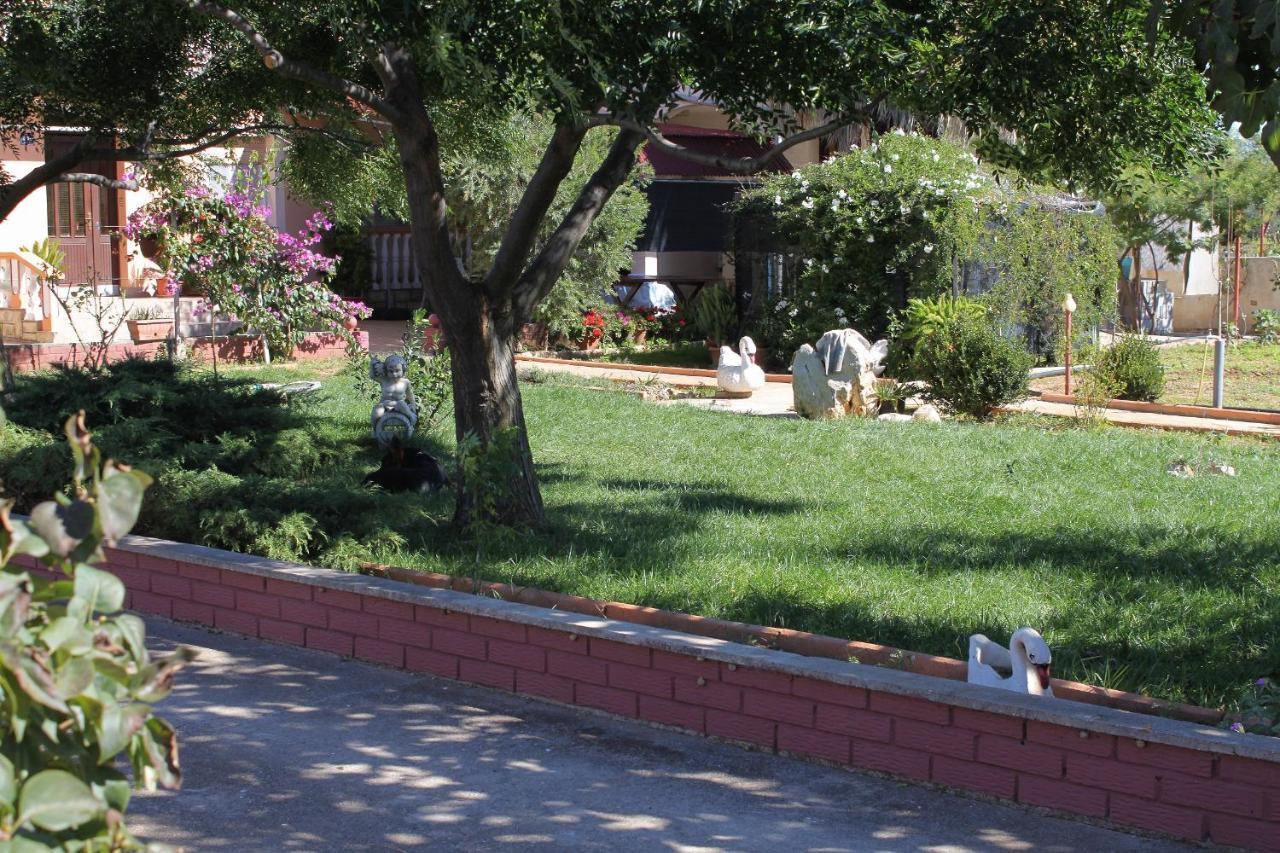 Apartments For Families With Children Privlaka, Zadar - 5747 Ngoại thất bức ảnh