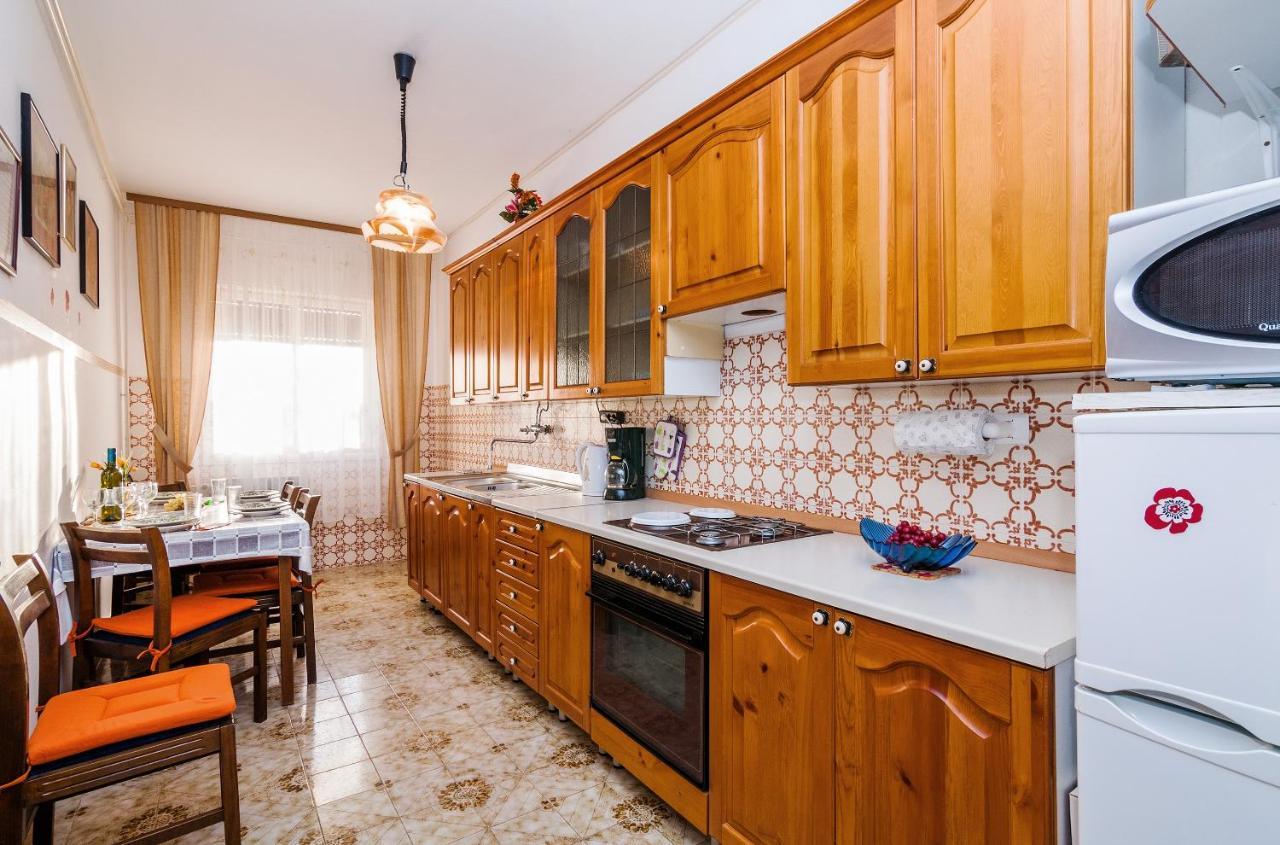 Apartments For Families With Children Privlaka, Zadar - 5747 Ngoại thất bức ảnh