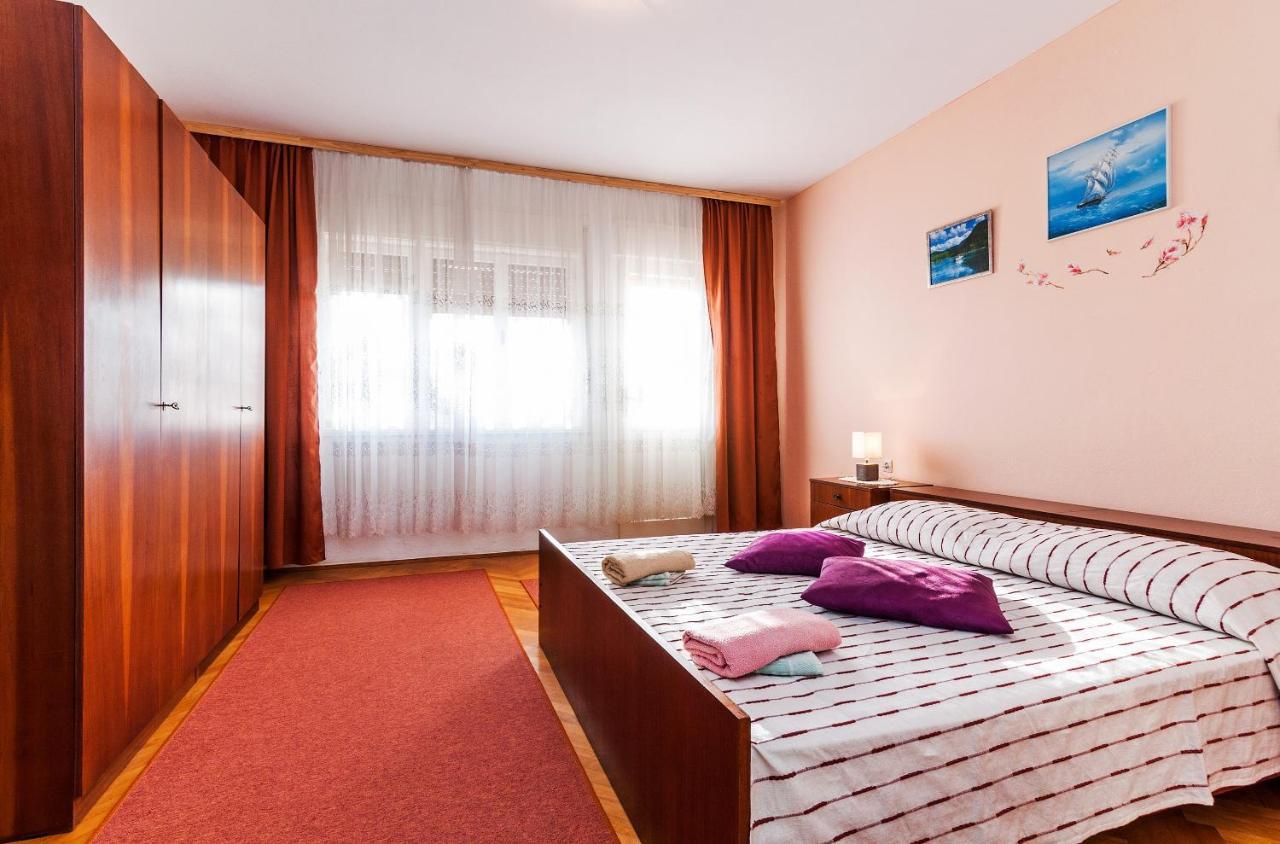 Apartments For Families With Children Privlaka, Zadar - 5747 Ngoại thất bức ảnh