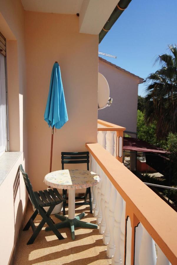Apartments For Families With Children Privlaka, Zadar - 5747 Ngoại thất bức ảnh