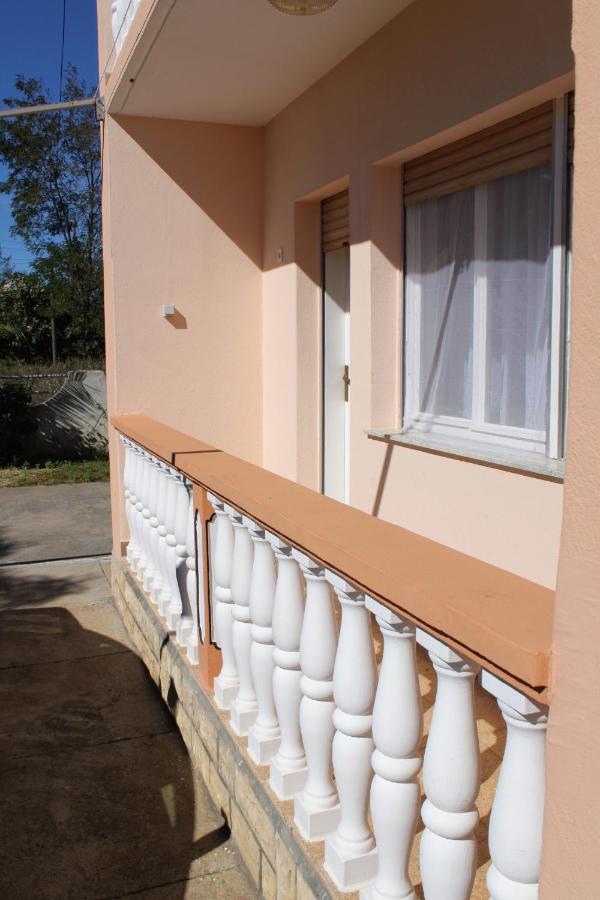Apartments For Families With Children Privlaka, Zadar - 5747 Ngoại thất bức ảnh