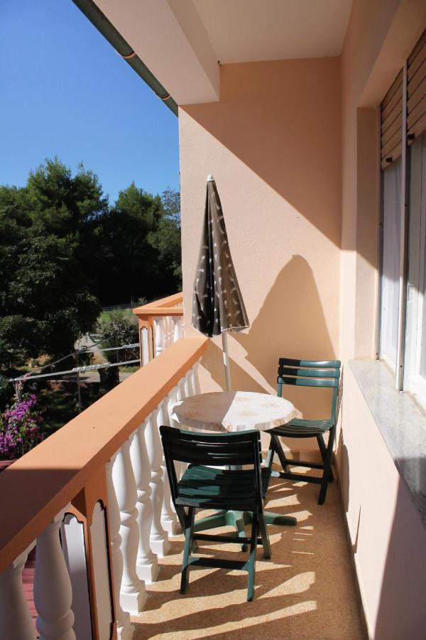 Apartments For Families With Children Privlaka, Zadar - 5747 Ngoại thất bức ảnh